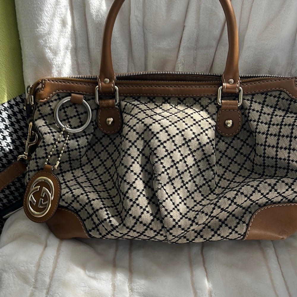 Gucci purse